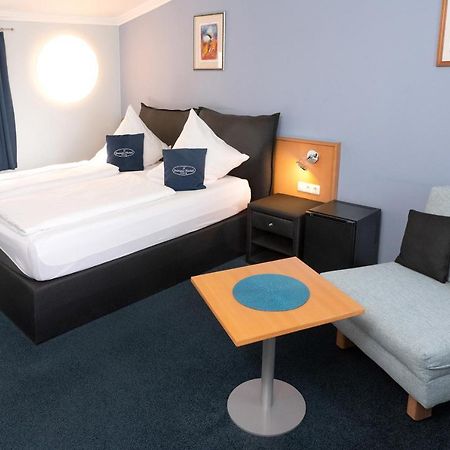 Donau-Hotel Sinzing Екстериор снимка