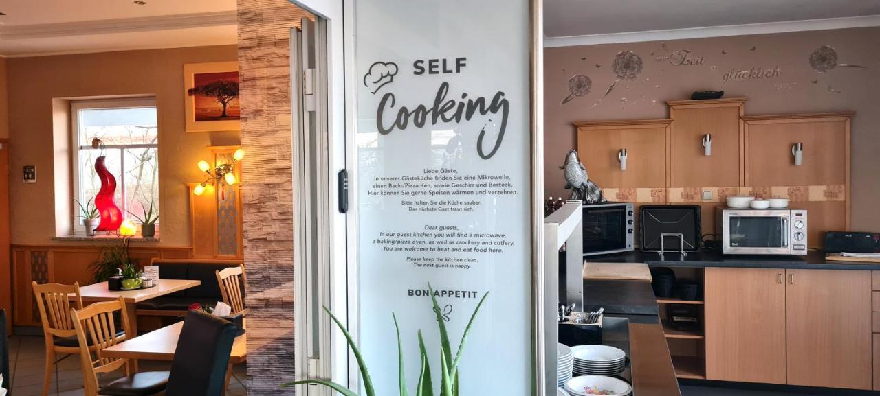 Donau-Hotel Sinzing Екстериор снимка