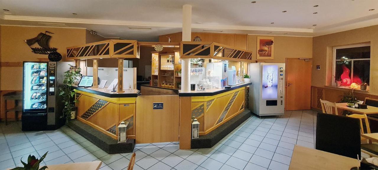 Donau-Hotel Sinzing Екстериор снимка